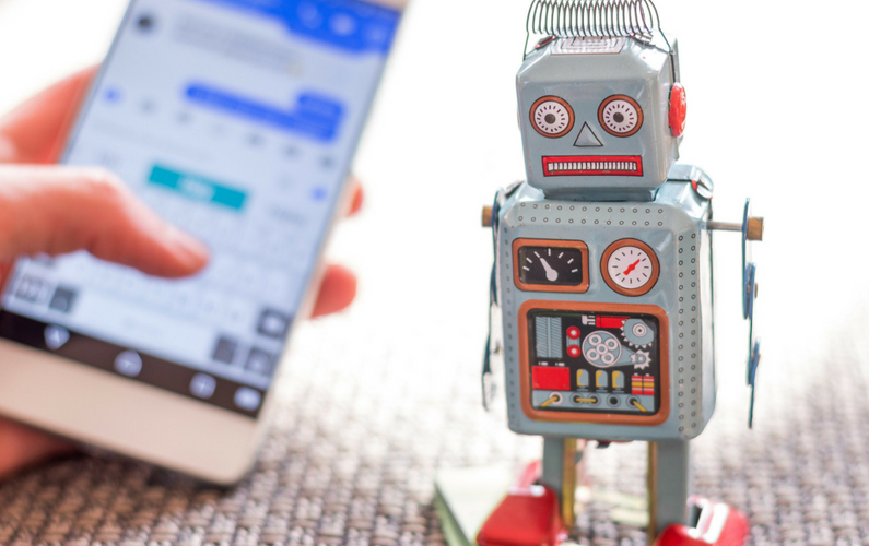 Cómo las CPG Generan Valor Agregado con las Aplicaciones Chatbot de Autoservicio